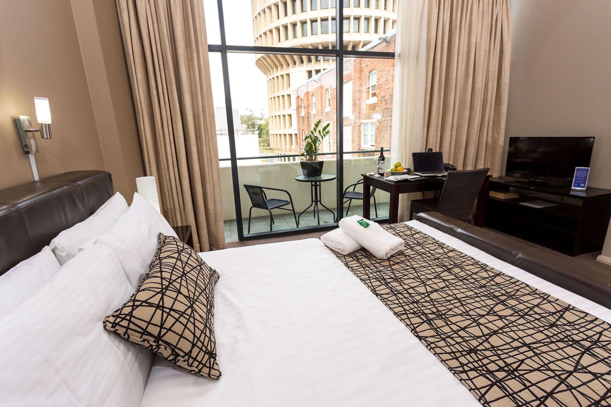 Clarendon Hotel Newcastle Bagian luar foto