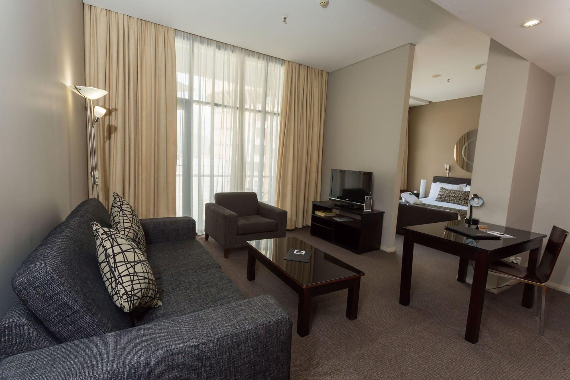Clarendon Hotel Newcastle Bagian luar foto