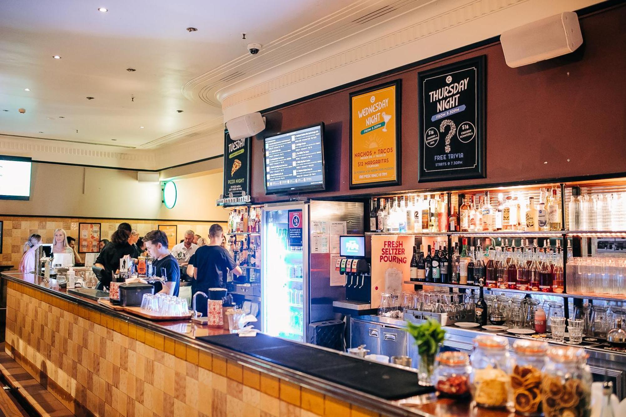 Clarendon Hotel Newcastle Bagian luar foto