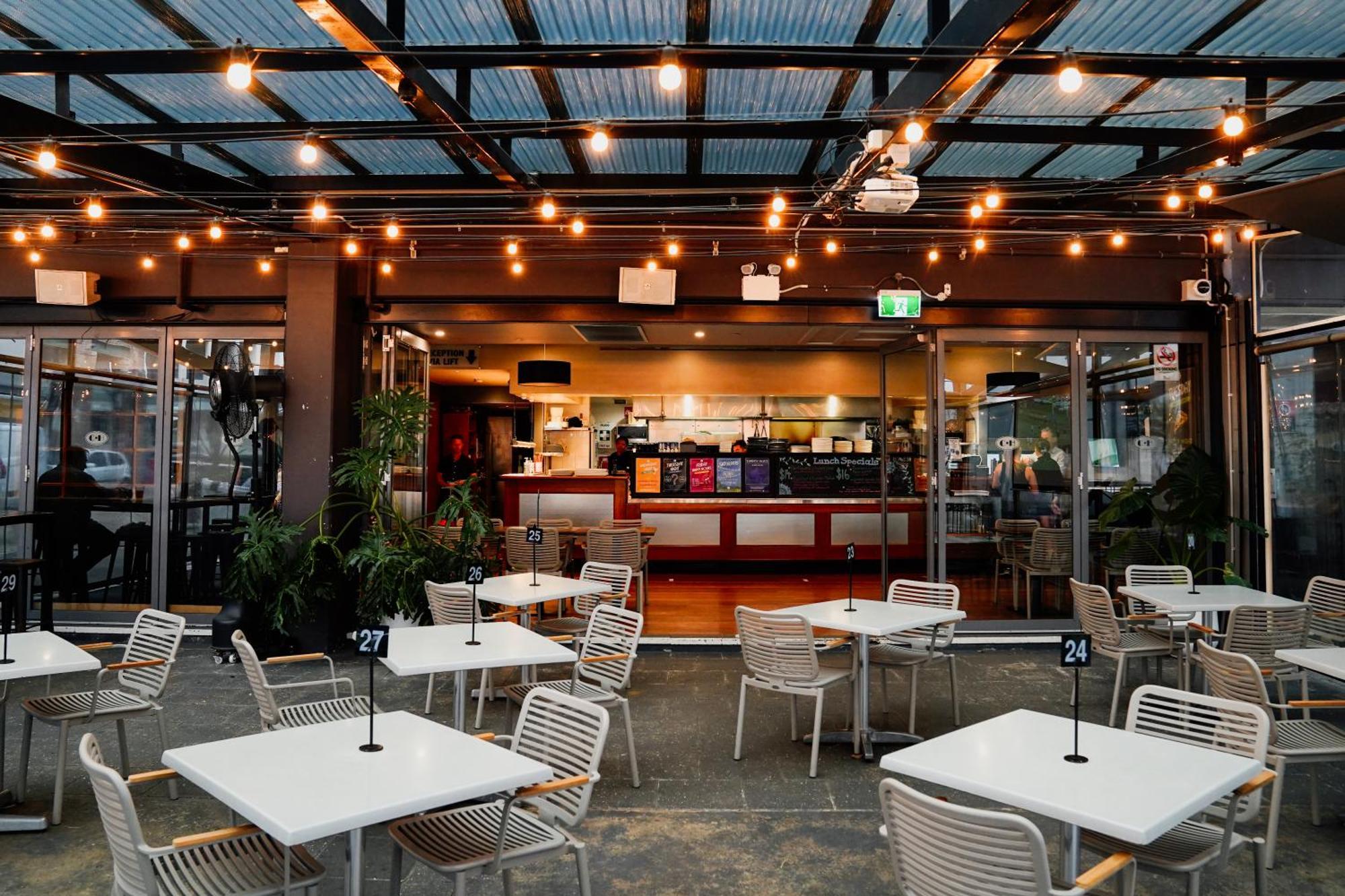 Clarendon Hotel Newcastle Bagian luar foto