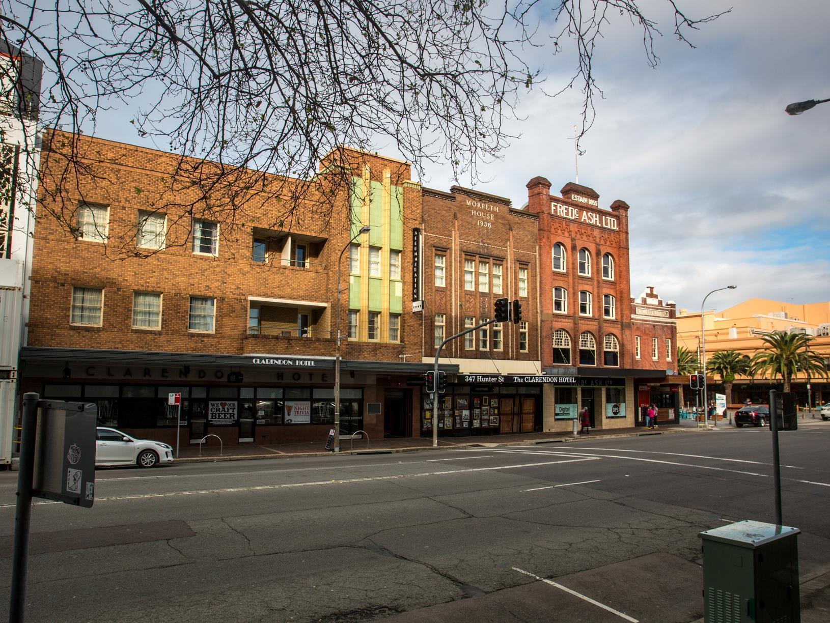 Clarendon Hotel Newcastle Bagian luar foto
