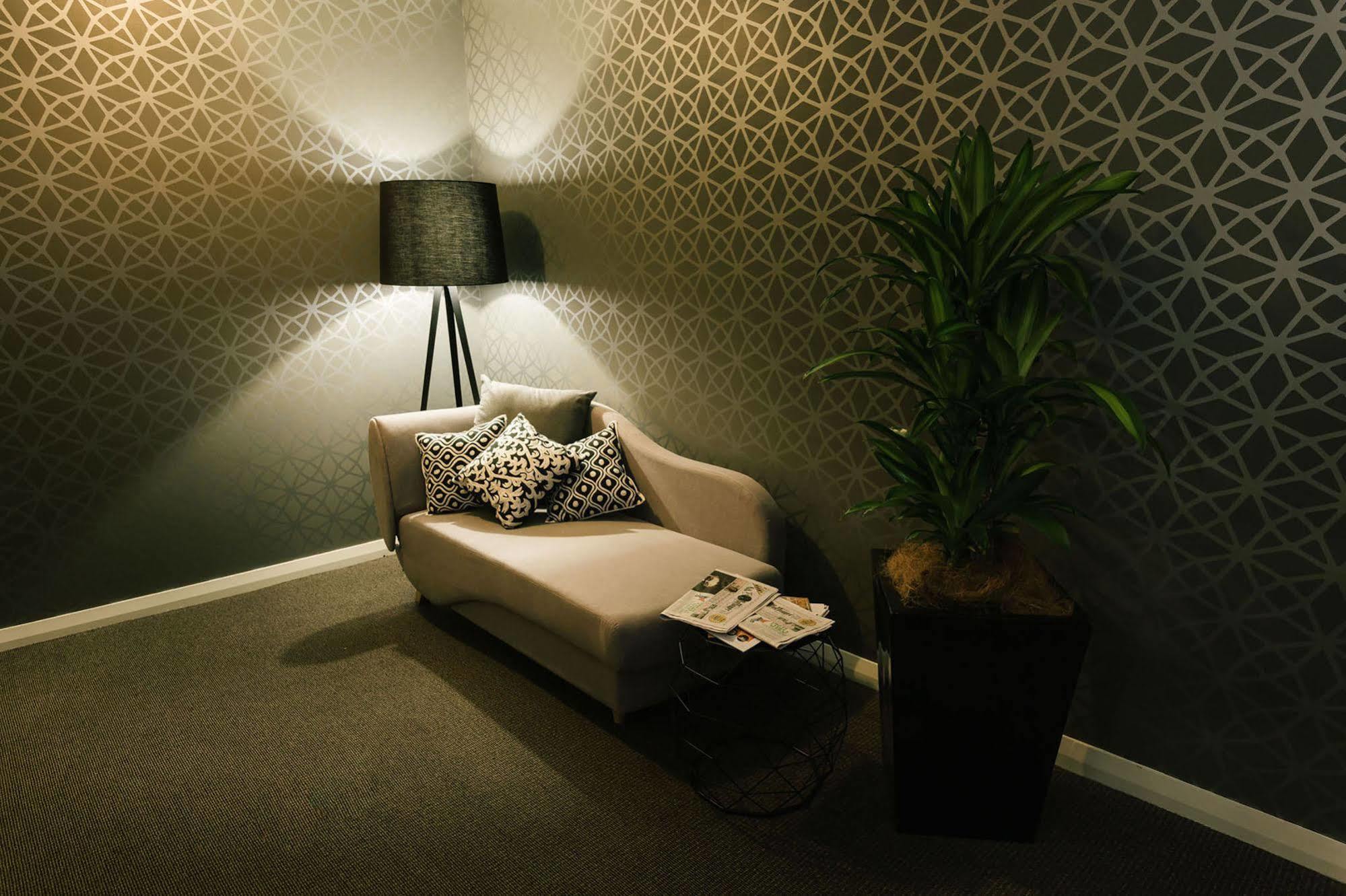 Clarendon Hotel Newcastle Bagian luar foto